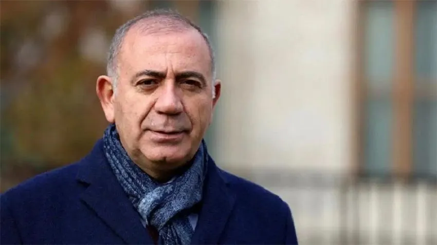 Kayyum kararını kabul eden Gürsel Tekin, CHP