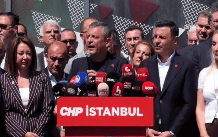 Özgür Özel, CHP İstanbul İl Başkanlığı’nda: “Kararı meşru görmüyoruz”
