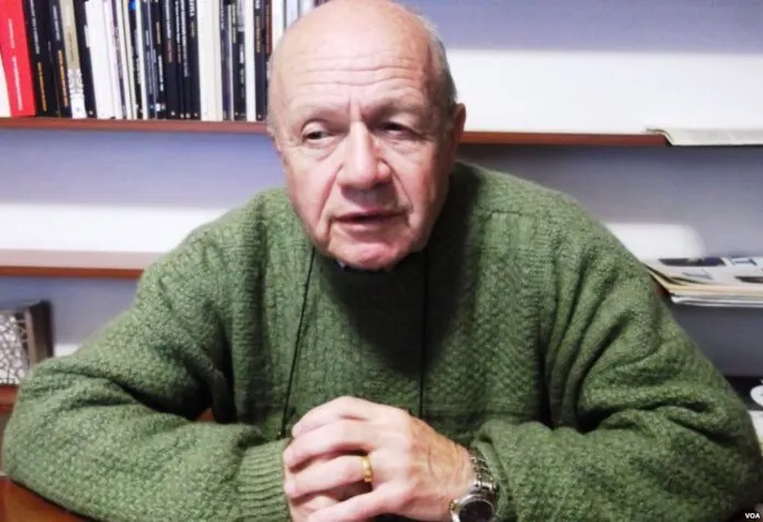 “Bizim İsmail” İsmail Beşikçi