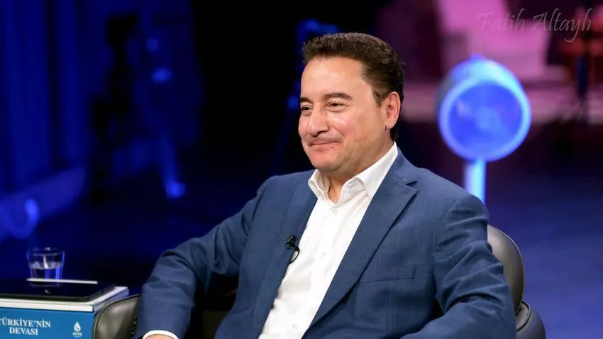 Babacan: Elektrik, gaz dağıtım şirketlerini özelleştirmemiz hataydı
