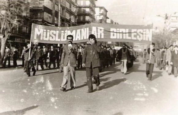 Yusuf Tunçbilek yazdı: İslamcılar neden İran’ı desteklemiyor?
